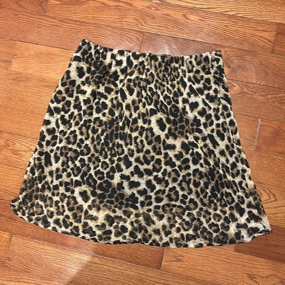 Chelsea Leopard print  skirt - Picture 12 of 13